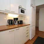Spacious For 4 With Sauna In Raunistula