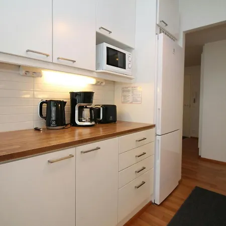 Spacious For 4 With Sauna In Raunistula